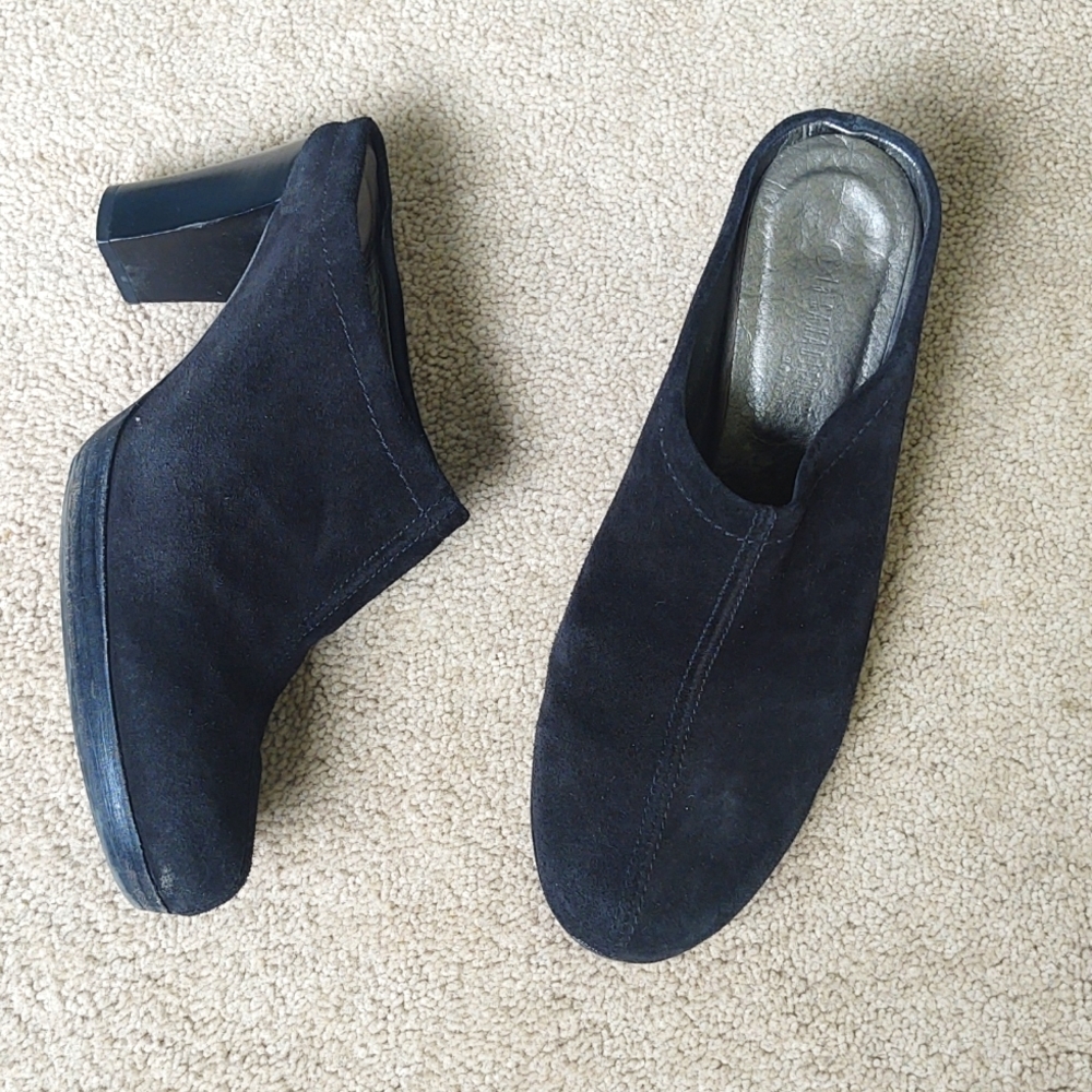 Black suede mules with block heels
